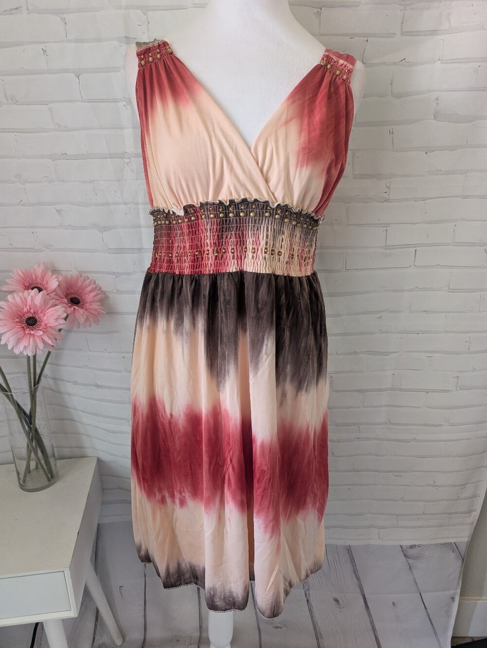 Mlle Gabrielle Tie-Dye V-Neck Summer Dress